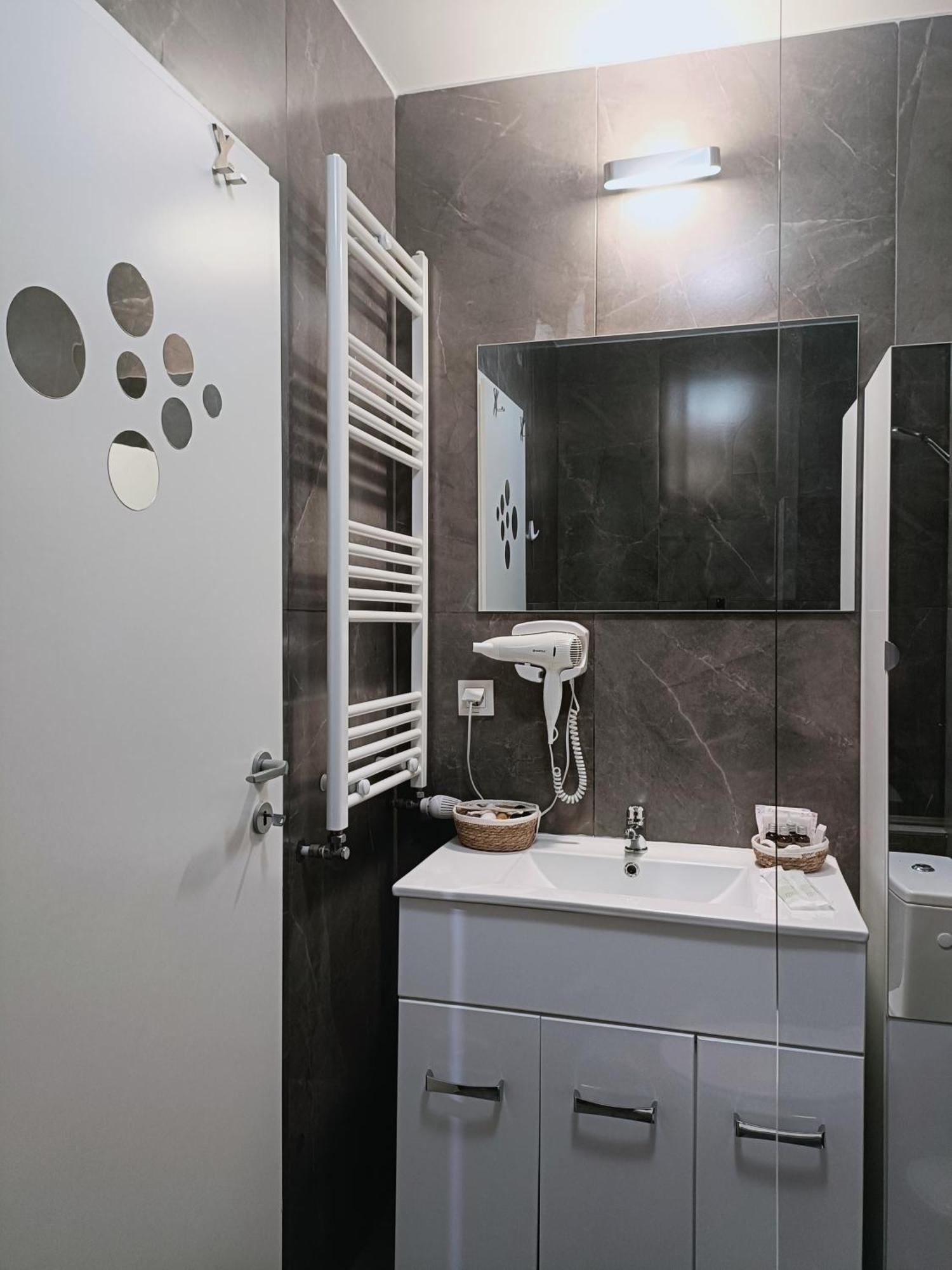 Christopher Apartment Oradea Zimmer foto
